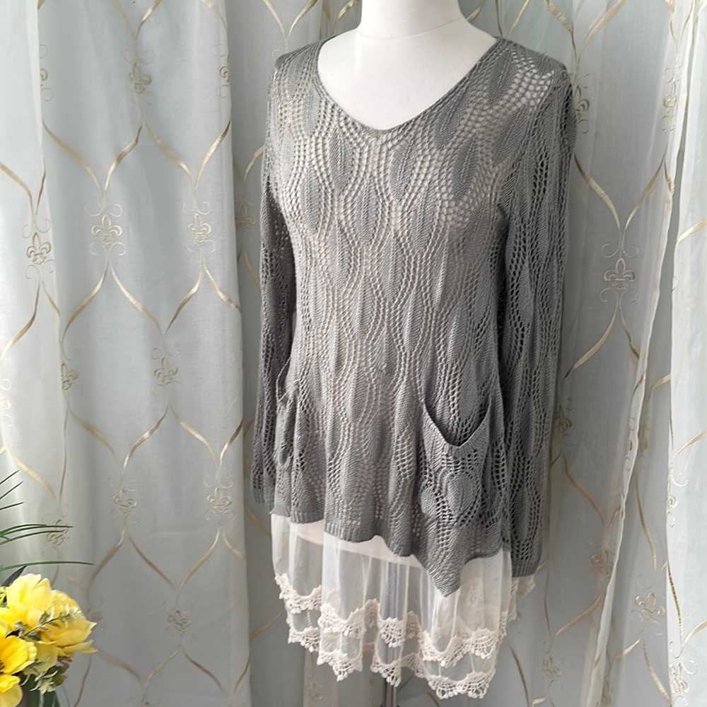 Ryu Tunic Sweater with Lace